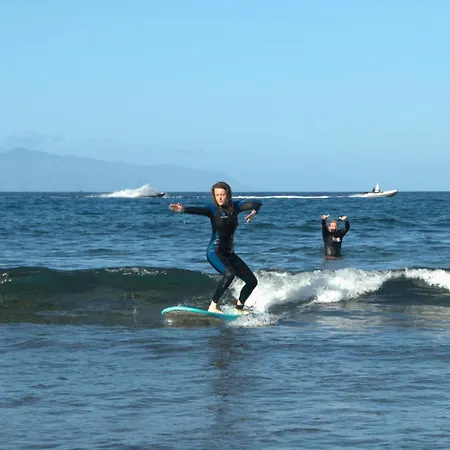 The Tree House Surf Camp * أذيخي