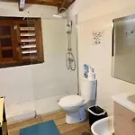 Hostel The Tree House Surf Camp *