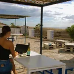 Hostel The Tree House Surf Camp