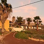 The Tree House Surf Camp Hostel *
