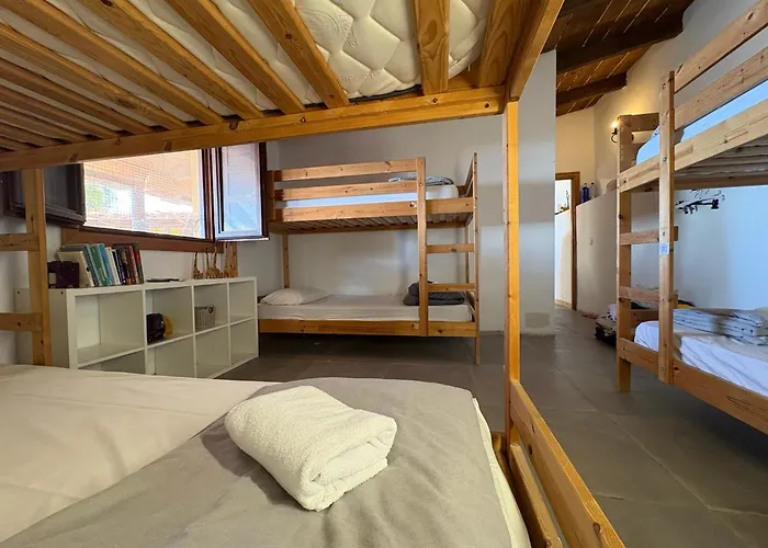 Hostel The Tree House Surf Camp Costa Adeje
