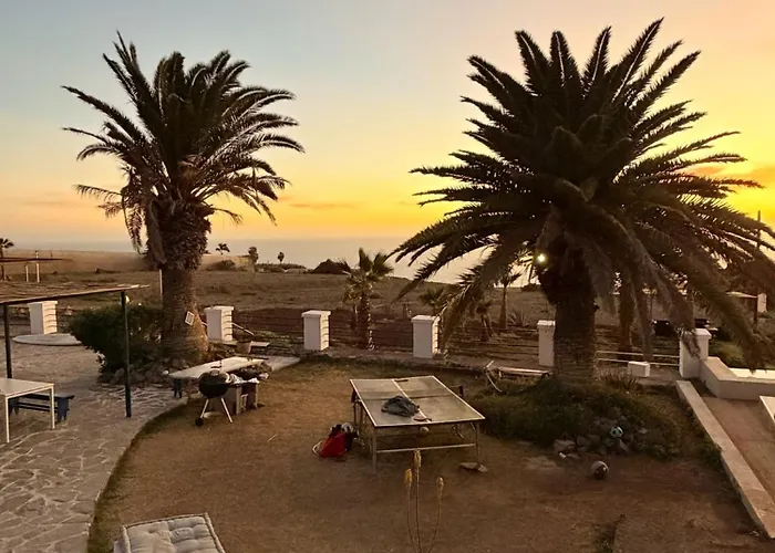 Hostel The Tree House Surf Camp Costa Adeje