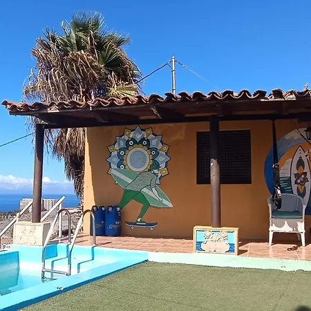 Хостел The Tree House Surf Camp